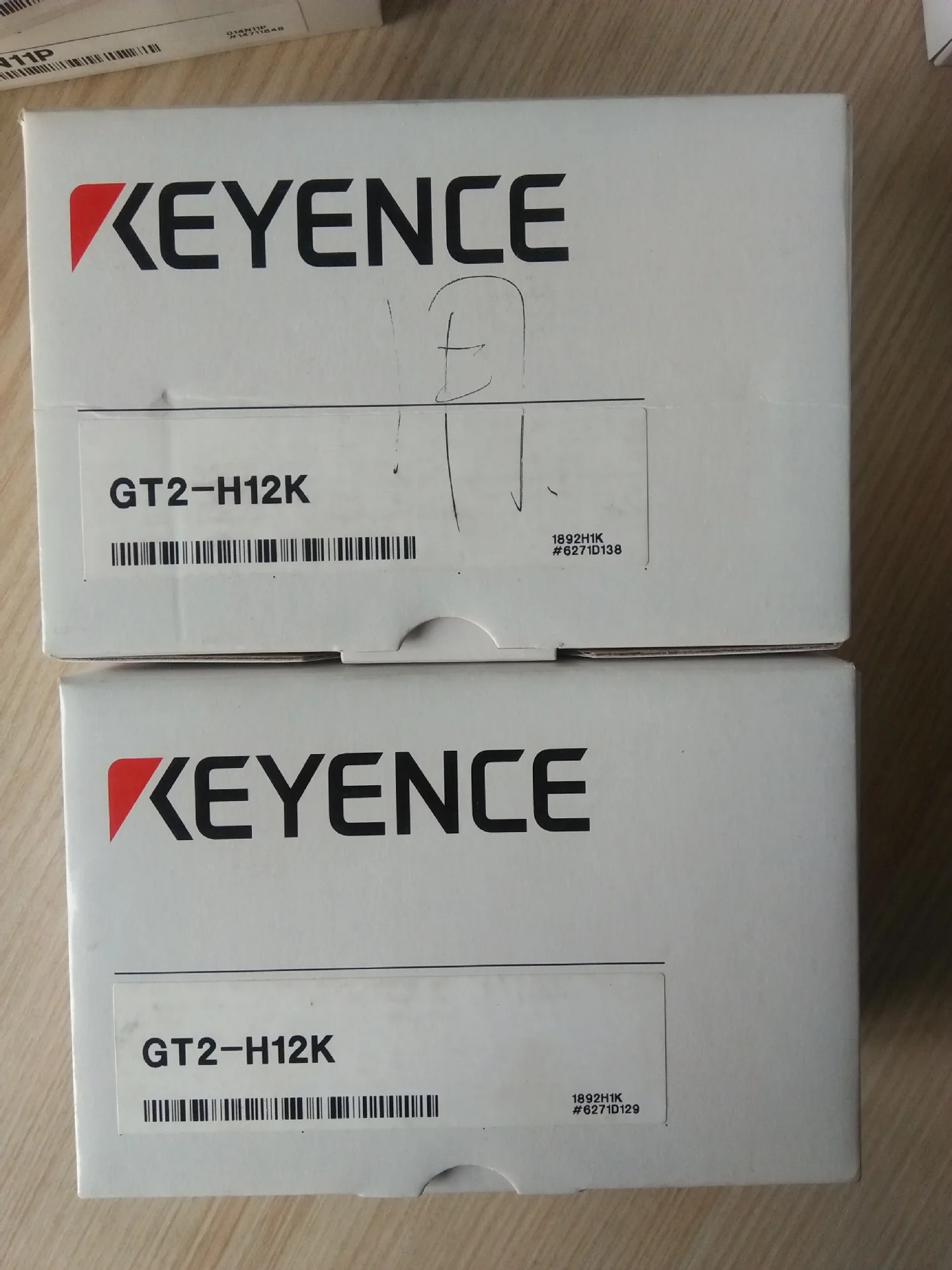 2025 brand new original genuine, laser displacement sensor GT2-H12K detection head 
2025 brand new original genuine, laser displacement sensor GT2-H12K detection head