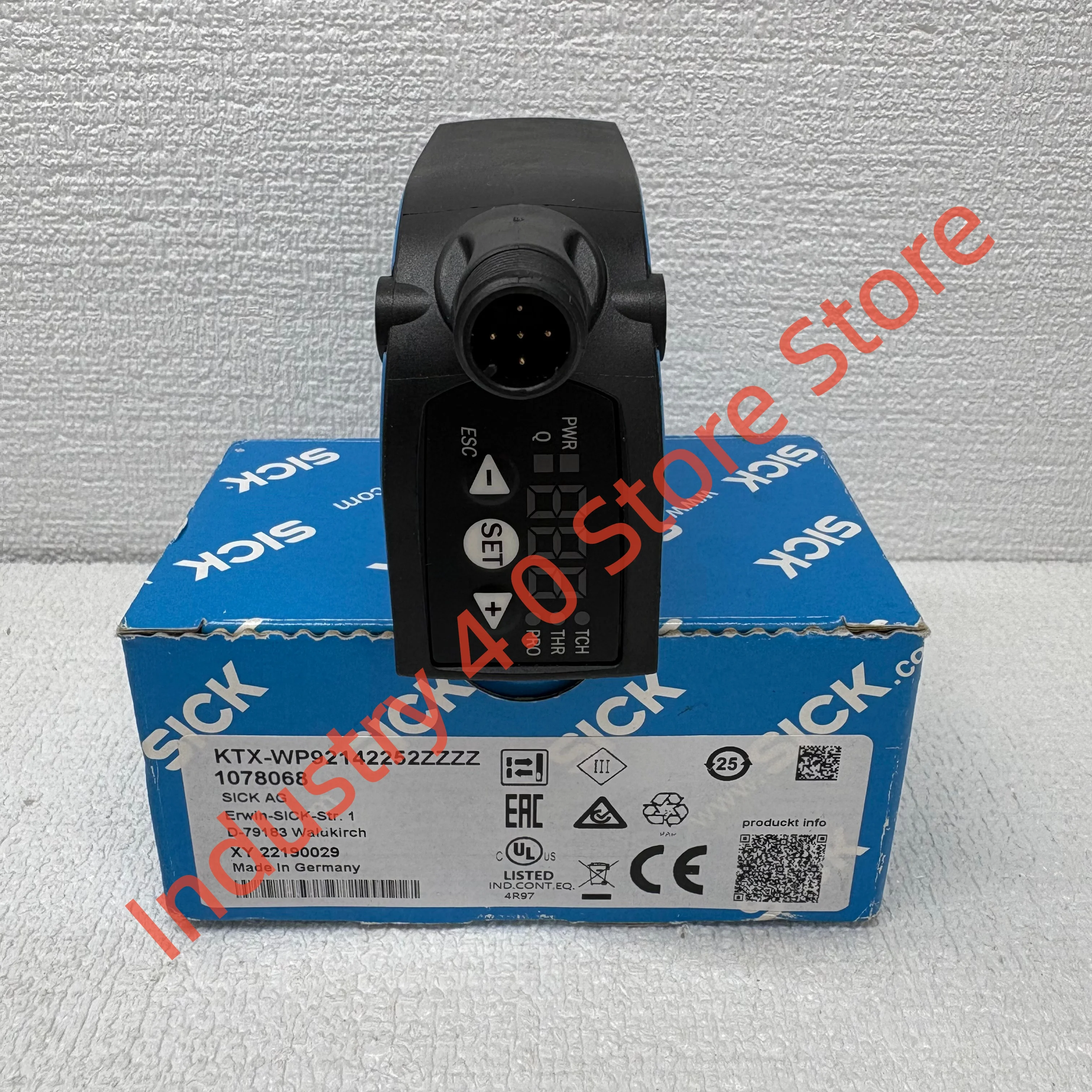 KTX-WP92142252ZZZZ 1078068 Color Mark Sensor 100%NEW
KTX-WP92142252ZZZZ 1078068 Color Mark Sensor 100%NEW