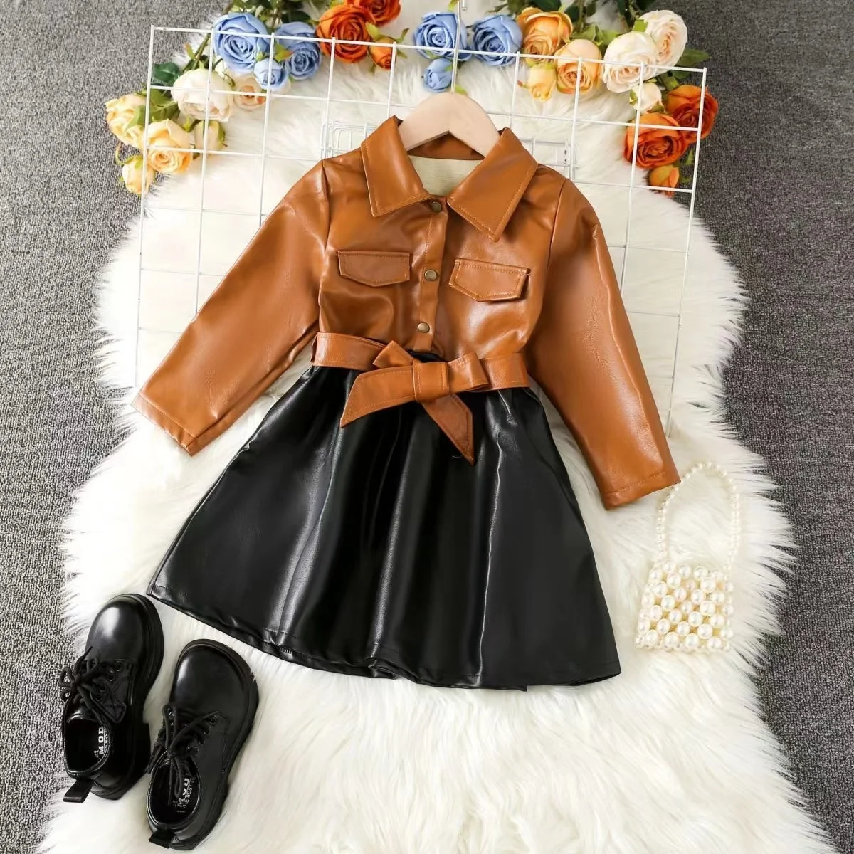 Autumn Girls PU Leather Fashion Black Jacket Long Sleeve Cool Baby Girl PU Jacket 2024 New Brand Kids Coat Children Clothing
Autumn Girls PU Leather Fashion Black Jacket Long Sleeve Cool Baby Girl PU Jacket 2024 New Brand Kids Coat Children Clothing
