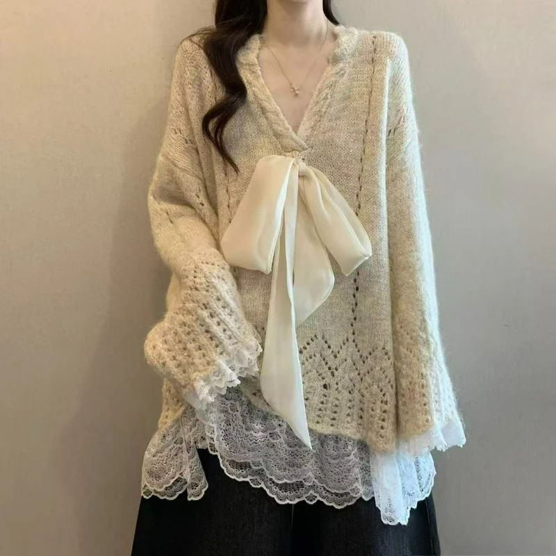 2026 Autumn Winter New Large Loose Slim Knit Sweater Korean Version Gentle Style Solid Color V-neck Bow Lace Sweater
2026 Autumn Winter New Large Loose Slim Knit Sweater Korean Version Gentle Style Solid Color V-neck Bow Lace Sweater