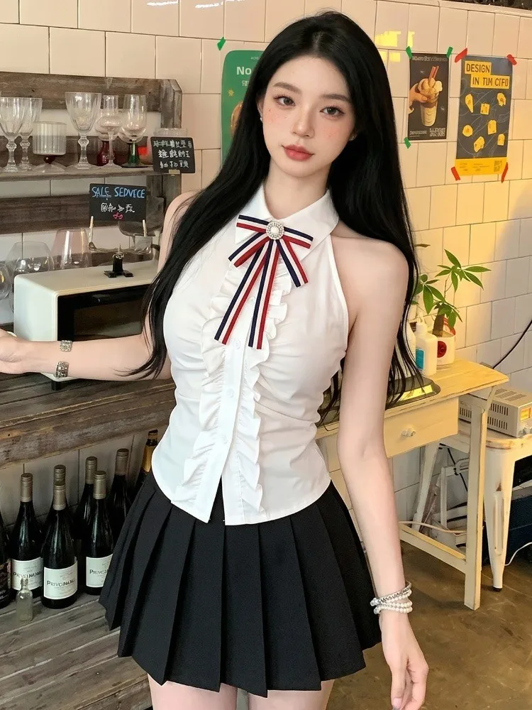 Sweet Girl Style Neck Hanging Knot Strap Vest Women's Summer New Fold Design Slim Fit Short Top City Walk Occasion
Sweet Girl Style Neck Hanging Knot Strap Vest Women's Summer New Fold Design Slim Fit Short Top City Walk Occasion