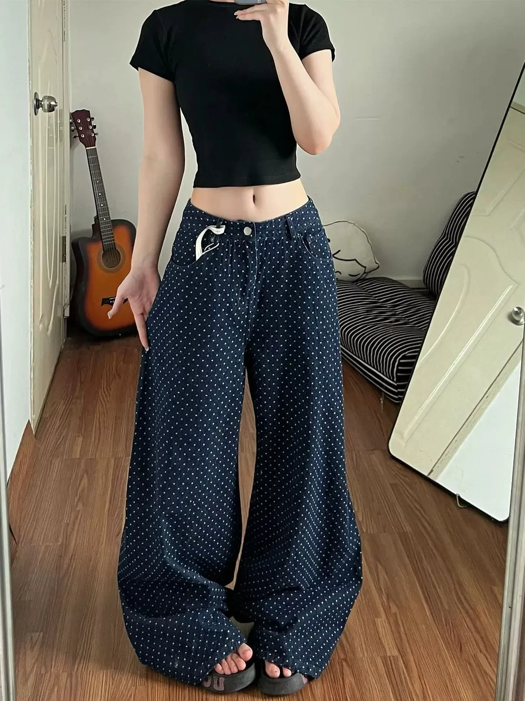 Loose Fit Polka Dot High Waist Blue Denim Pants Women's Comfortable Wide Leg Casual Trousers Summer Season Ladies Jeans
Loose Fit Polka Dot High Waist Blue Denim Pants Women's Comfortable Wide Leg Casual Trousers Summer Season Ladies Jeans