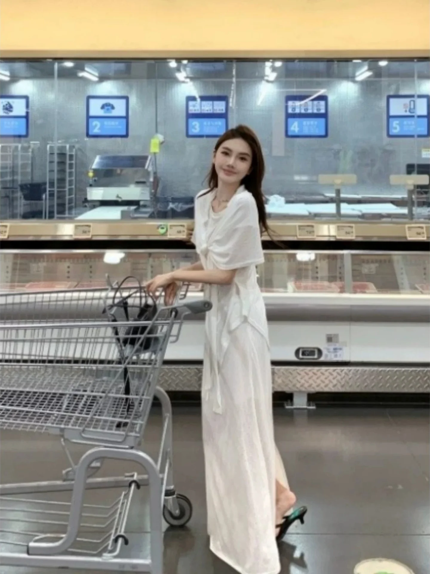 Korean Style Casual Summer Beach Vacation Women's Outfit Beautiful White Shawl Top Half-length Skirt Fashionable plus Size
Korean Style Casual Summer Beach Vacation Women's Outfit Beautiful White Shawl Top Half-length Skirt Fashionable plus Size