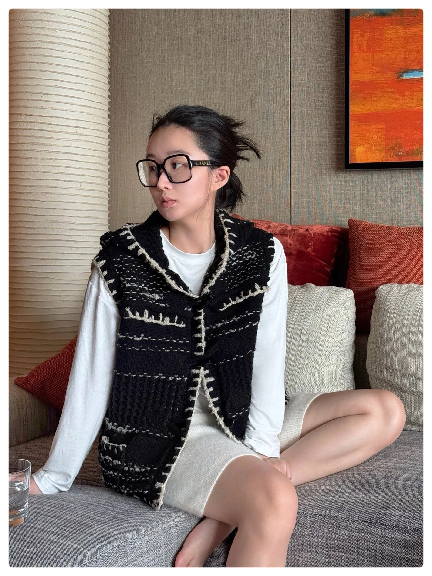 Handwoven Faionable 3D Texture All Wool Design Agel Elegance Vest Sweater round Ne Button Open Cardigan for Men
Handwoven Faionable 3D Texture All Wool Design Agel Elegance Vest Sweater round Ne Button Open Cardigan for Men