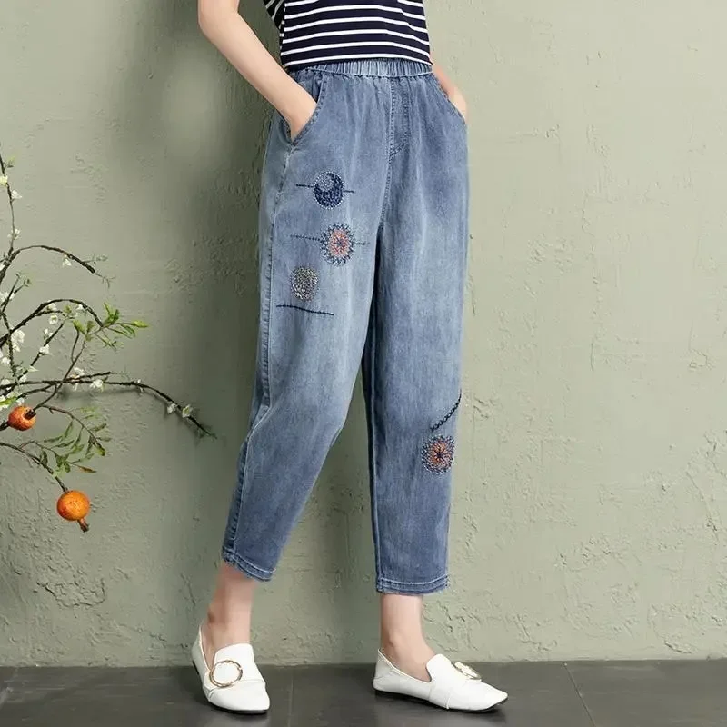 Jeans Woman Spring Summer Korean Retro Embroidery Elastic High Waist Denim Pants Female Loose Ankle-Length Cowboy Pants E6940
Jeans Woman Spring Summer Korean Retro Embroidery Elastic High Waist Denim Pants Female Loose Ankle-Length Cowboy Pants E6940
