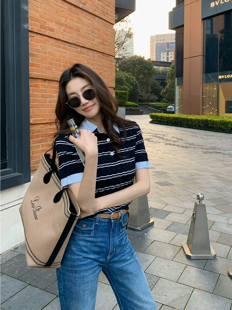 Dragon Joy Briti Sle ort Stripe Knitted Sweater Women's Autumn New Collar Detachable ort Sve Cotton Sweater
Dragon Joy Briti Sle ort Stripe Knitted Sweater Women's Autumn New Collar Detachable ort Sve Cotton Sweater