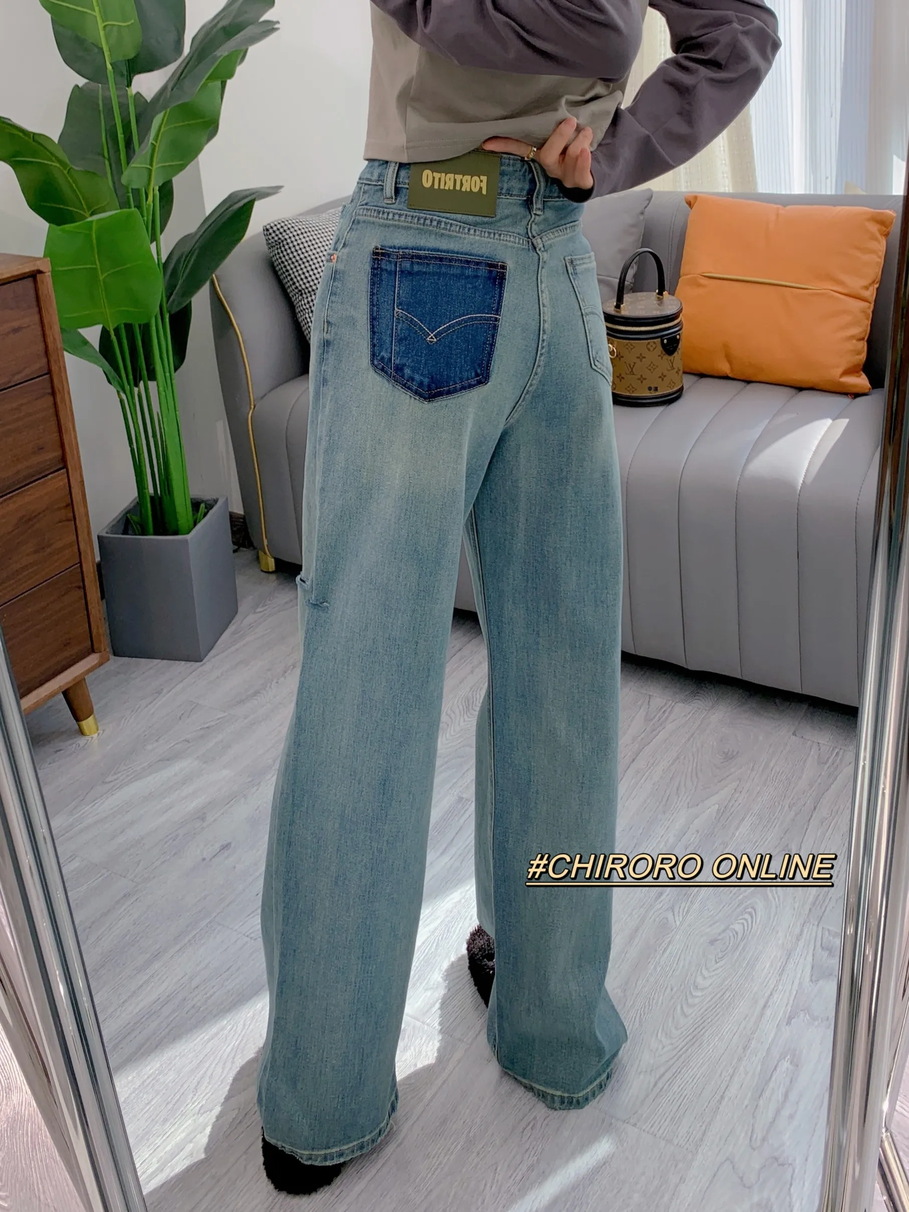 Xiaofan Women's Loose Fit High Waist Wide Leg Jeans Spring Autumn New Style Torn Design Casual Elastic Floor Length
Xiaofan Women's Loose Fit High Waist Wide Leg Jeans Spring Autumn New Style Torn Design Casual Elastic Floor Length