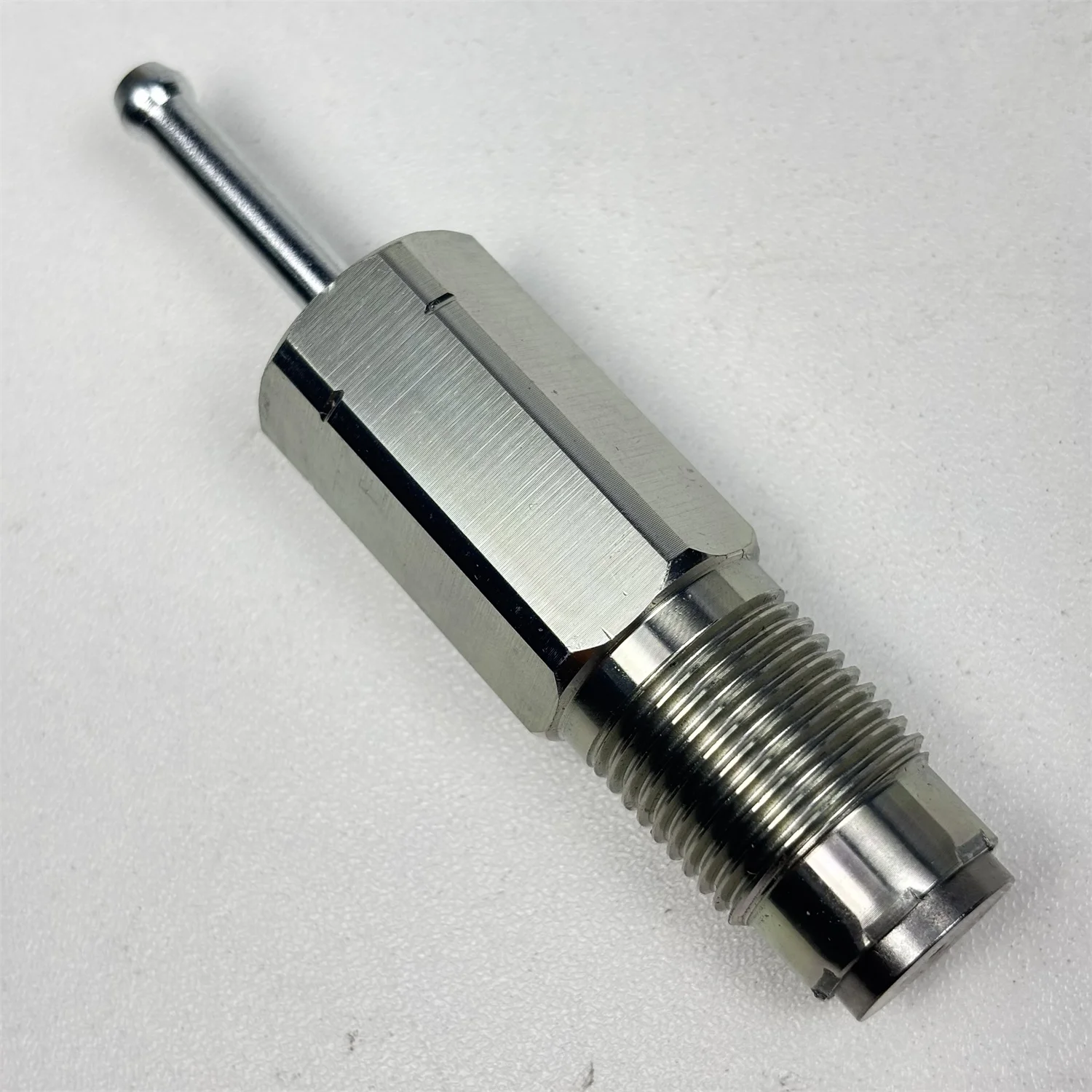 Fuel Pressure Relief Valve Common Valve 0954200422 095420-0422 for Toyota D4D KUN15
Fuel Pressure Relief Valve Common Valve 0954200422 095420-0422 for Toyota D4D KUN15