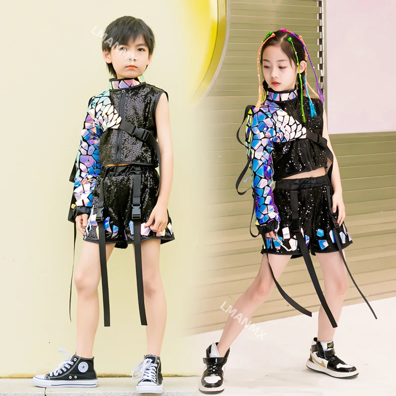 Children's jazz street dance clothing, fashionable fashion clothing, girls' hip-hop boys' sequin dance performance clothing
Children's jazz street dance clothing, fashionable fashion clothing, girls' hip-hop boys' sequin dance performance clothing