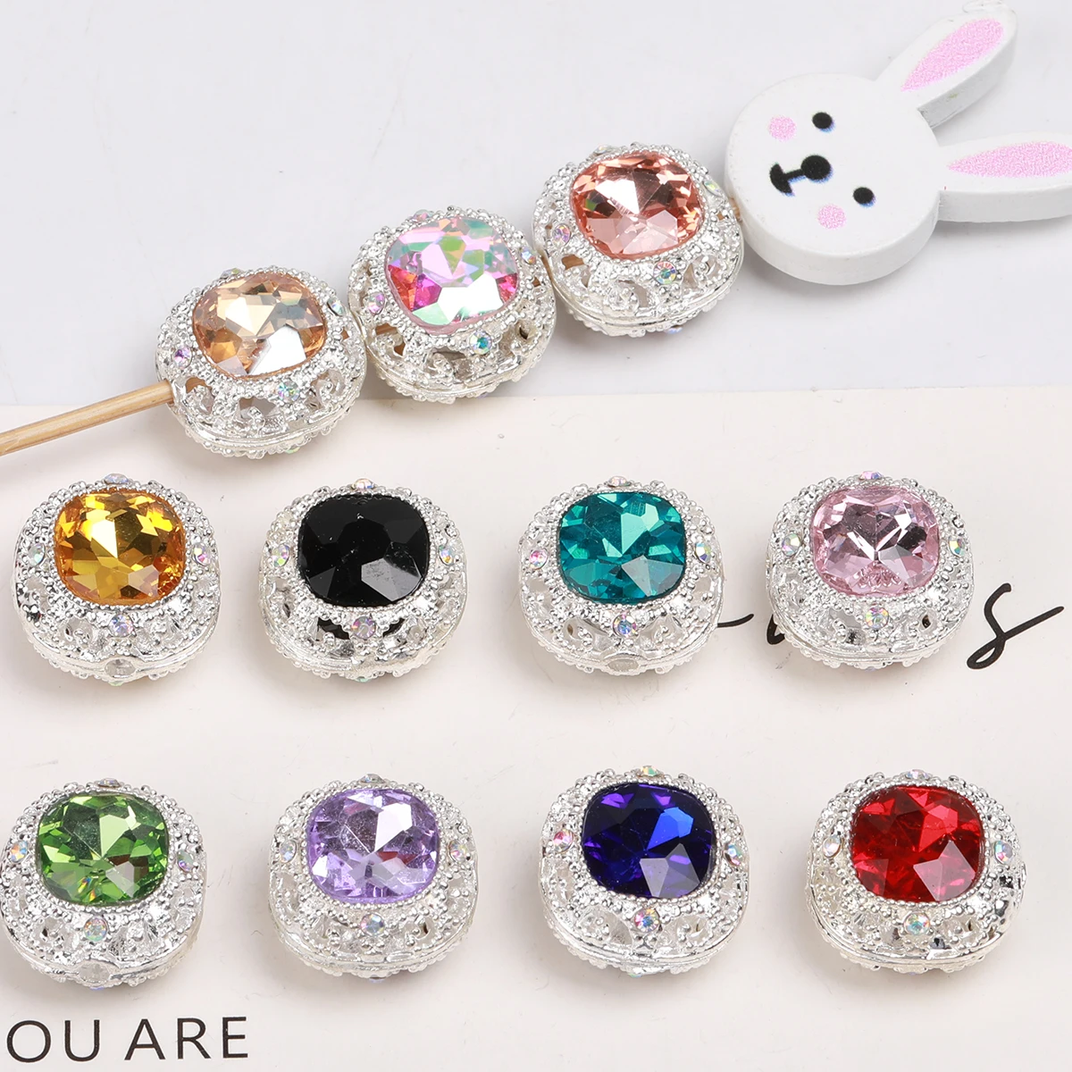 5pcs 17mm Sparkling Hollow Square Rhinestone Beads-Zinc Alloy Loose Spacer Beads,Alloy Flat Round Beads For DIY Jewelry Making
5pcs 17mm Sparkling Hollow Square Rhinestone Beads-Zinc Alloy Loose Spacer Beads,Alloy Flat Round Beads For DIY Jewelry Making
