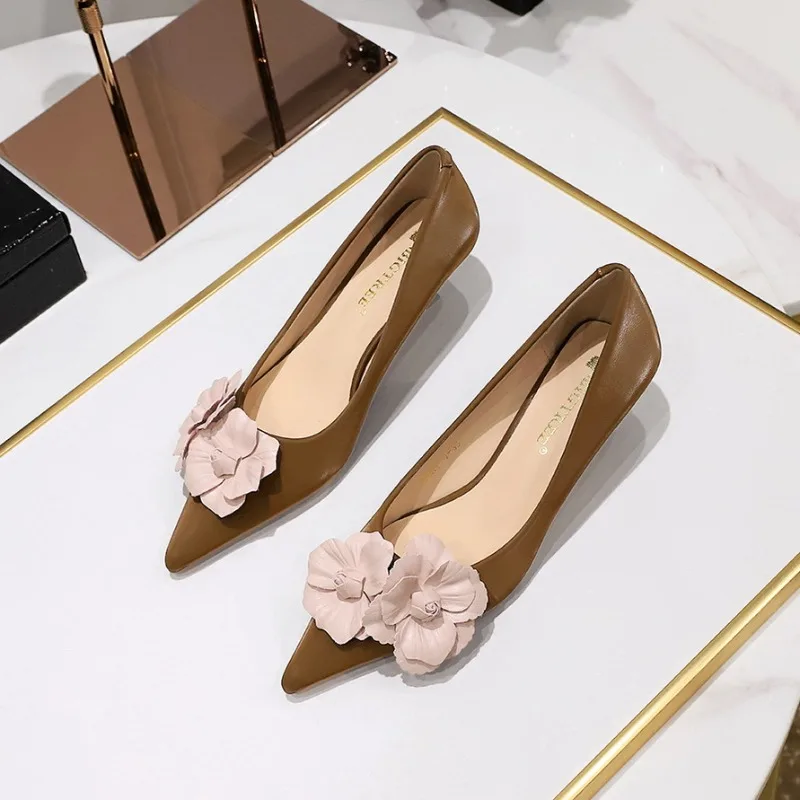 New Women's Shoes Fashion Flower Pointed Tip High Heelsfor Woman Elegant French Style Casual Shoes Designer Shoes Zapatos Mujer
New Women's Shoes Fashion Flower Pointed Tip High Heelsfor Woman Elegant French Style Casual Shoes Designer Shoes Zapatos Mujer