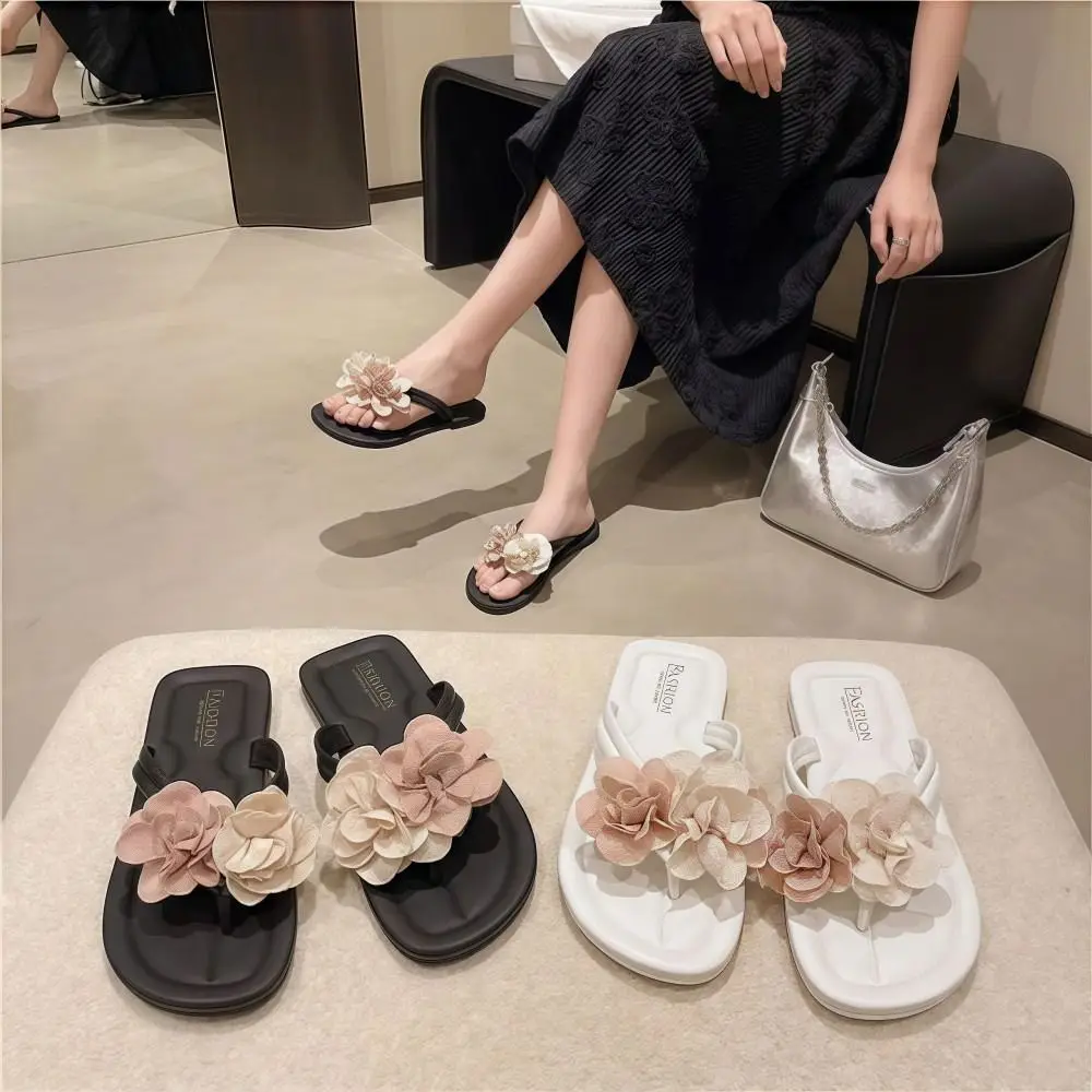 Fashion Chinese Style Women's Flip-flops Sweet Non-Slip Flat Sandals Flowers Decor Versatile Summer Beach Sandals Indoor Outdoor
Fashion Chinese Style Women's Flip-flops Sweet Non-Slip Flat Sandals Flowers Decor Versatile Summer Beach Sandals Indoor Outdoor