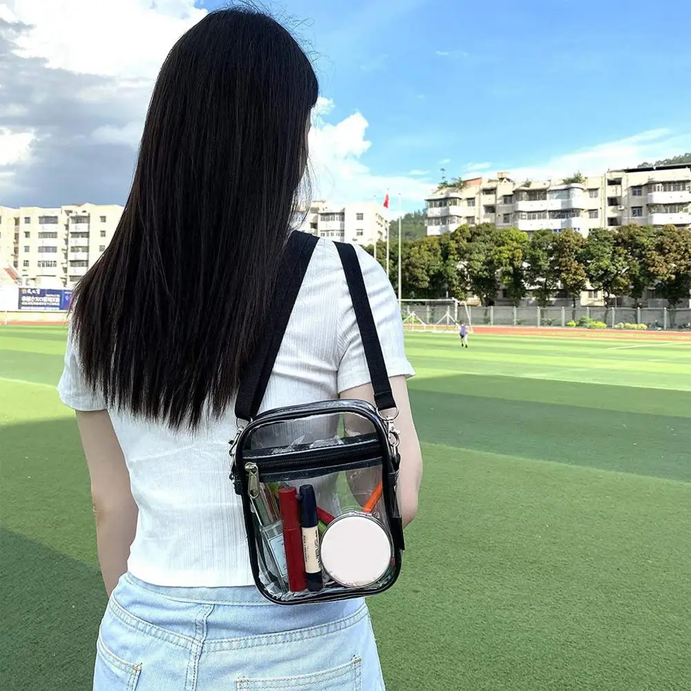 Clear Travel Bag Large Capacity Travel Bag Multifunctional Portable PVC Transparent Crossbody Bag See Through Messenger Handbag
Clear Travel Bag Large Capacity Travel Bag Multifunctional Portable PVC Transparent Crossbody Bag See Through Messenger Handbag