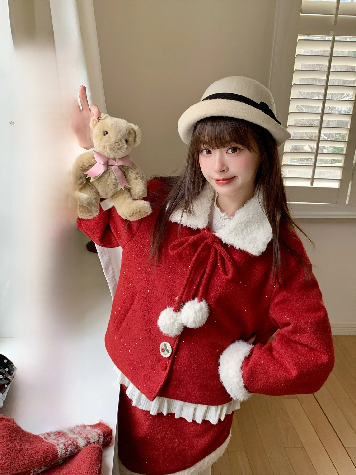 BibiBency New Year Red Rabbit Woolen Coat Women's Winter Short Skirt Anti-Aging Set High Waist Knot Sweet Style
BibiBency New Year Red Rabbit Woolen Coat Women's Winter Short Skirt Anti-Aging Set High Waist Knot Sweet Style