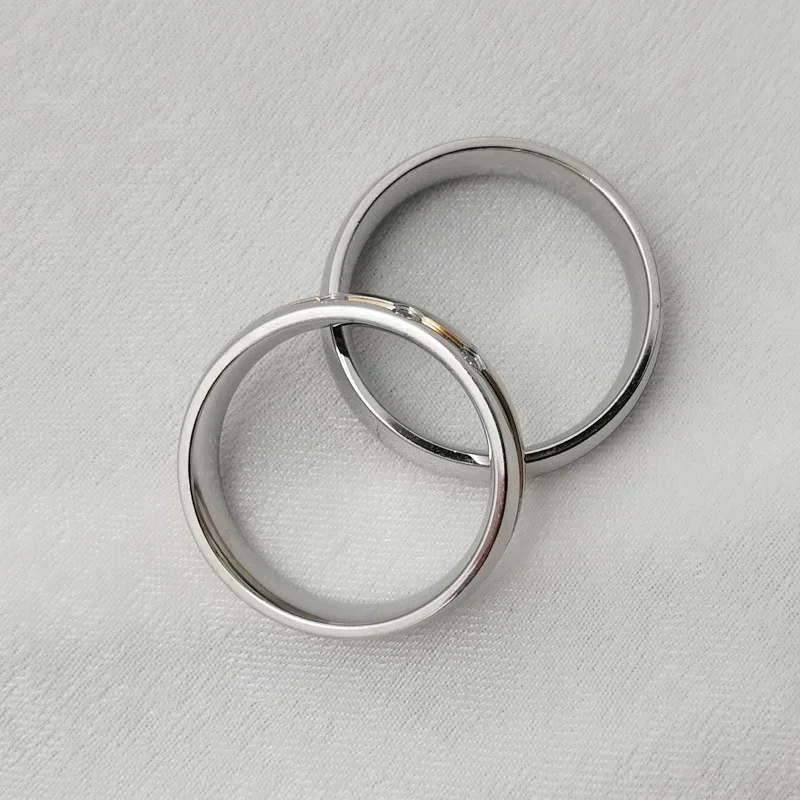Stainless steel neutral couple ring, zirconia jewelry matching ring, Valentine's Day wedding anniversary engagement gift
Stainless steel neutral couple ring, zirconia jewelry matching ring, Valentine's Day wedding anniversary engagement gift
