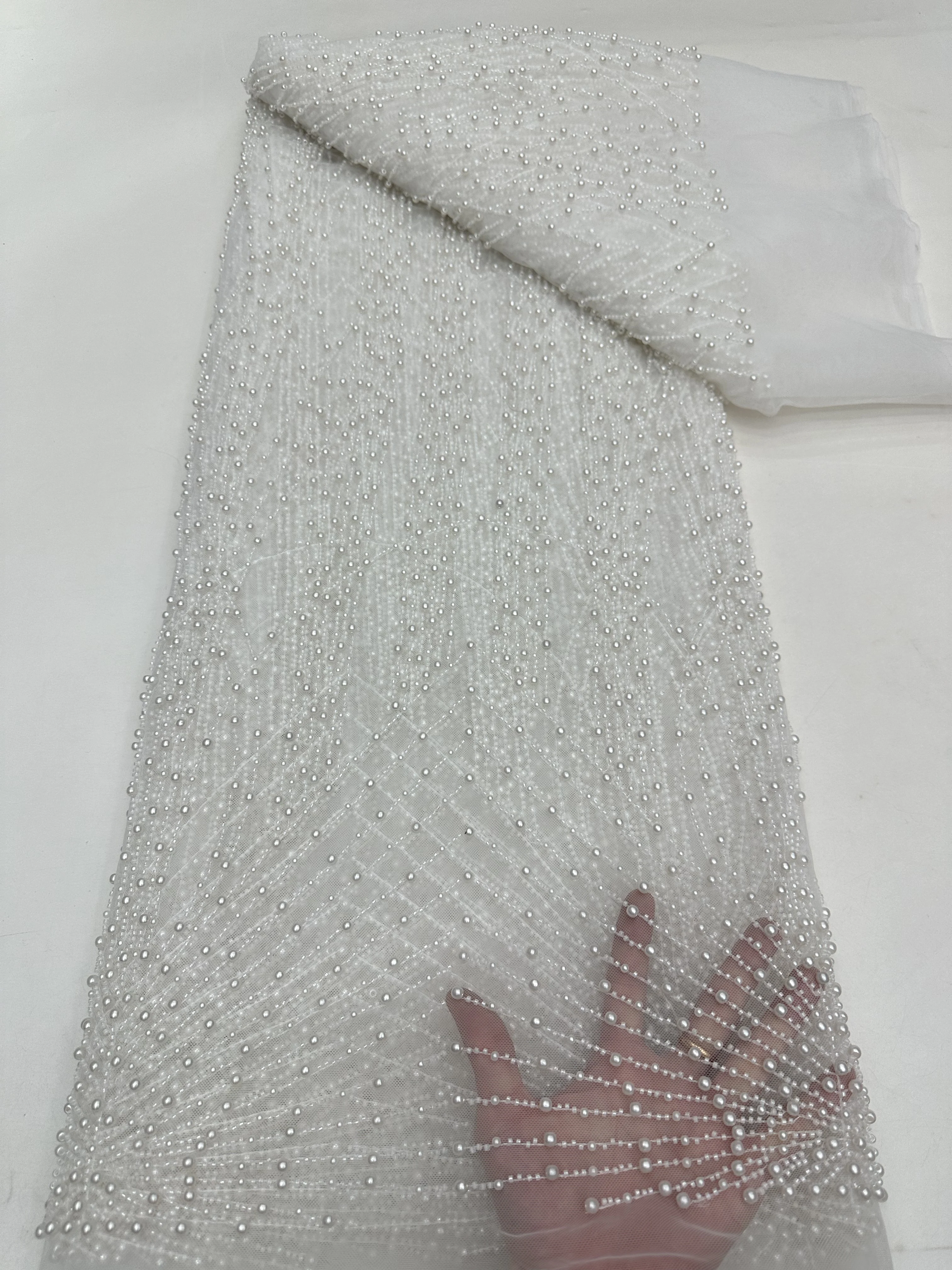 2025 New African French Nigerian High End Lace Fabric With Beads Mesh for Embroidery Wedding Party Bride Sewing Dress
2025 New African French Nigerian High End Lace Fabric With Beads Mesh for Embroidery Wedding Party Bride Sewing Dress