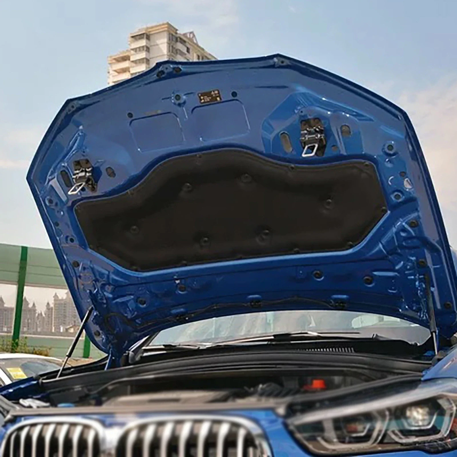 Автомобильный передний капот, изоляционный ватный коврик, звуковой тепловой коврик с пряжкой, подходит для BMW X1 F48 2019-2023
Автомобильный передний капот, изоляционный ватный коврик, звуковой тепловой коврик с пряжкой, подходит для BMW X1 F48 2019-2023