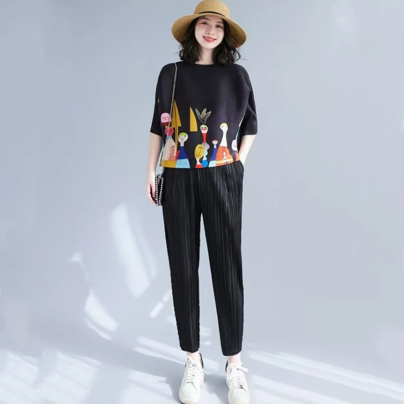 Summer 2025 New Print Crop Sleeve Miyake Pleated Women's T-Shirt High Street Casual Loose Fit Y2K Elegant Pleated Versatile Top
Summer 2025 New Print Crop Sleeve Miyake Pleated Women's T-Shirt High Street Casual Loose Fit Y2K Elegant Pleated Versatile Top