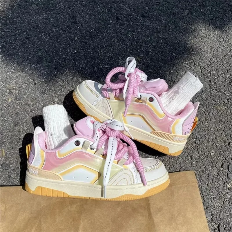 Милая и милая женская спортивная обувь Y2K, новые осенние и зимние кроссовки для девочек, корейское издание, повседневные туфли с круглым носком 
Милая и милая женская спортивная обувь Y2K, новые осенние и зимние кроссовки для девочек, корейское издание, повседневные туфли с круглым носком