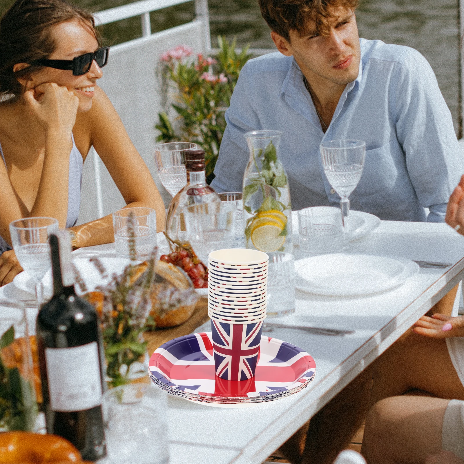 1 set UK Flag Paper Plates Cups Disposable Tableware for Party Camping Picnic Wedding British Decorations Rice Flag Pattern
1 set UK Flag Paper Plates Cups Disposable Tableware for Party Camping Picnic Wedding British Decorations Rice Flag Pattern