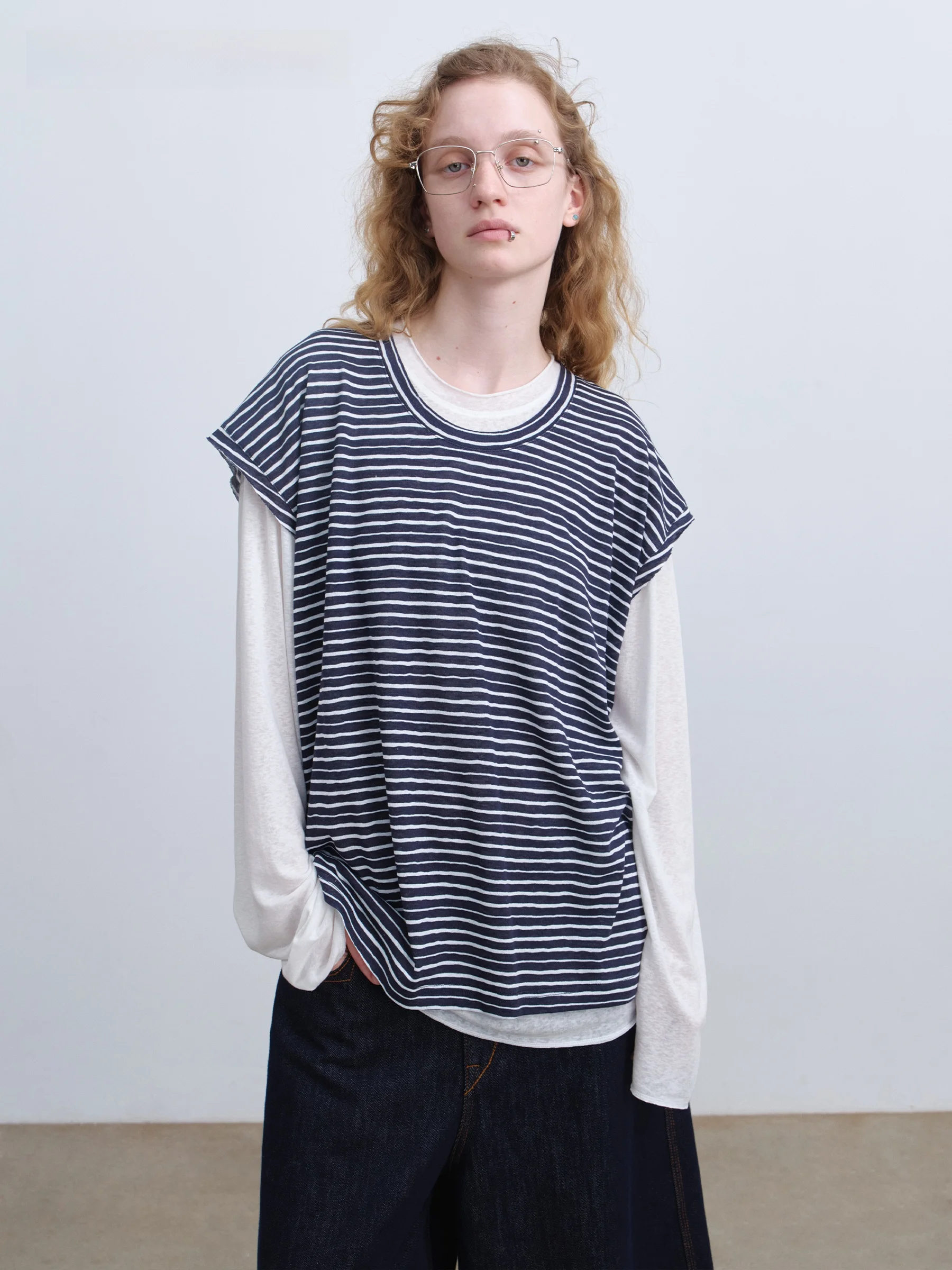 VERMO Vintage Linen Silk Two-Piece Set T-Shirt Transparent Overlap Unfinished Loose Fit round Neck Long Sleeve Women's Top
VERMO Vintage Linen Silk Two-Piece Set T-Shirt Transparent Overlap Unfinished Loose Fit round Neck Long Sleeve Women's Top