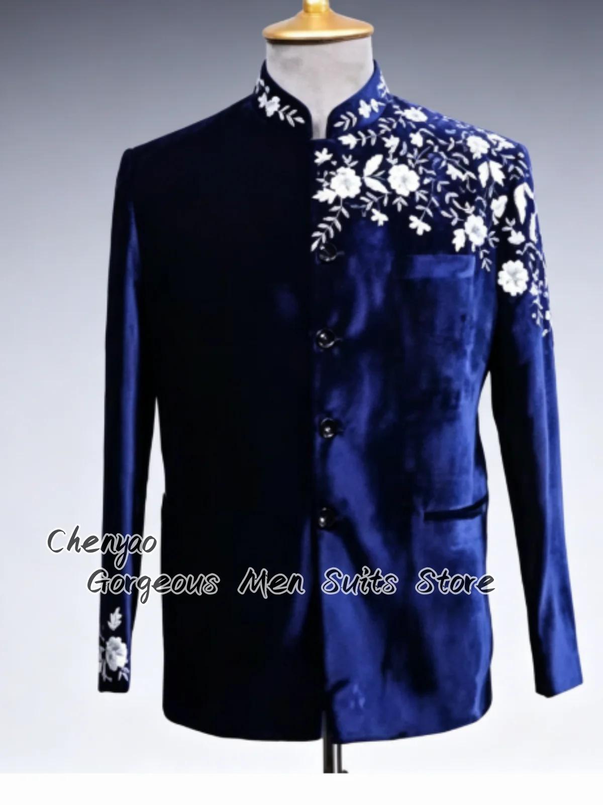 High-End Velvet l Embroidery Men Suits Customized Groom Tuxedos Party 2Pcs Sets Male Prom Blazers Elegant Formal Ropa Hombre
High-End Velvet l Embroidery Men Suits Customized Groom Tuxedos Party 2Pcs Sets Male Prom Blazers Elegant Formal Ropa Hombre