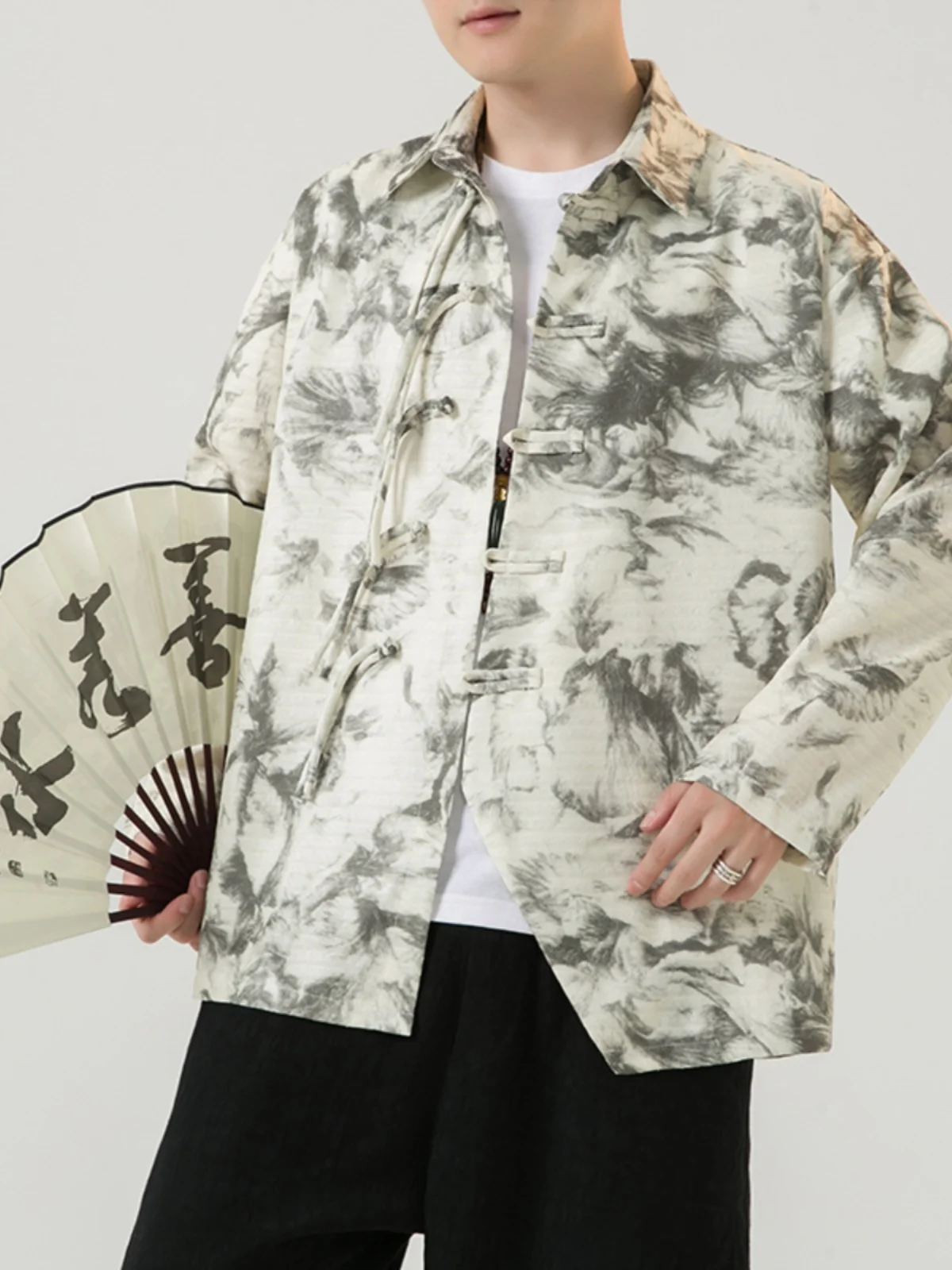 Retro Chinese Costume Loose Casual Jaet Outerwear for Young Men Spring Autumn Faionable Streetwear Polyester Fiber
Retro Chinese Costume Loose Casual Jaet Outerwear for Young Men Spring Autumn Faionable Streetwear Polyester Fiber