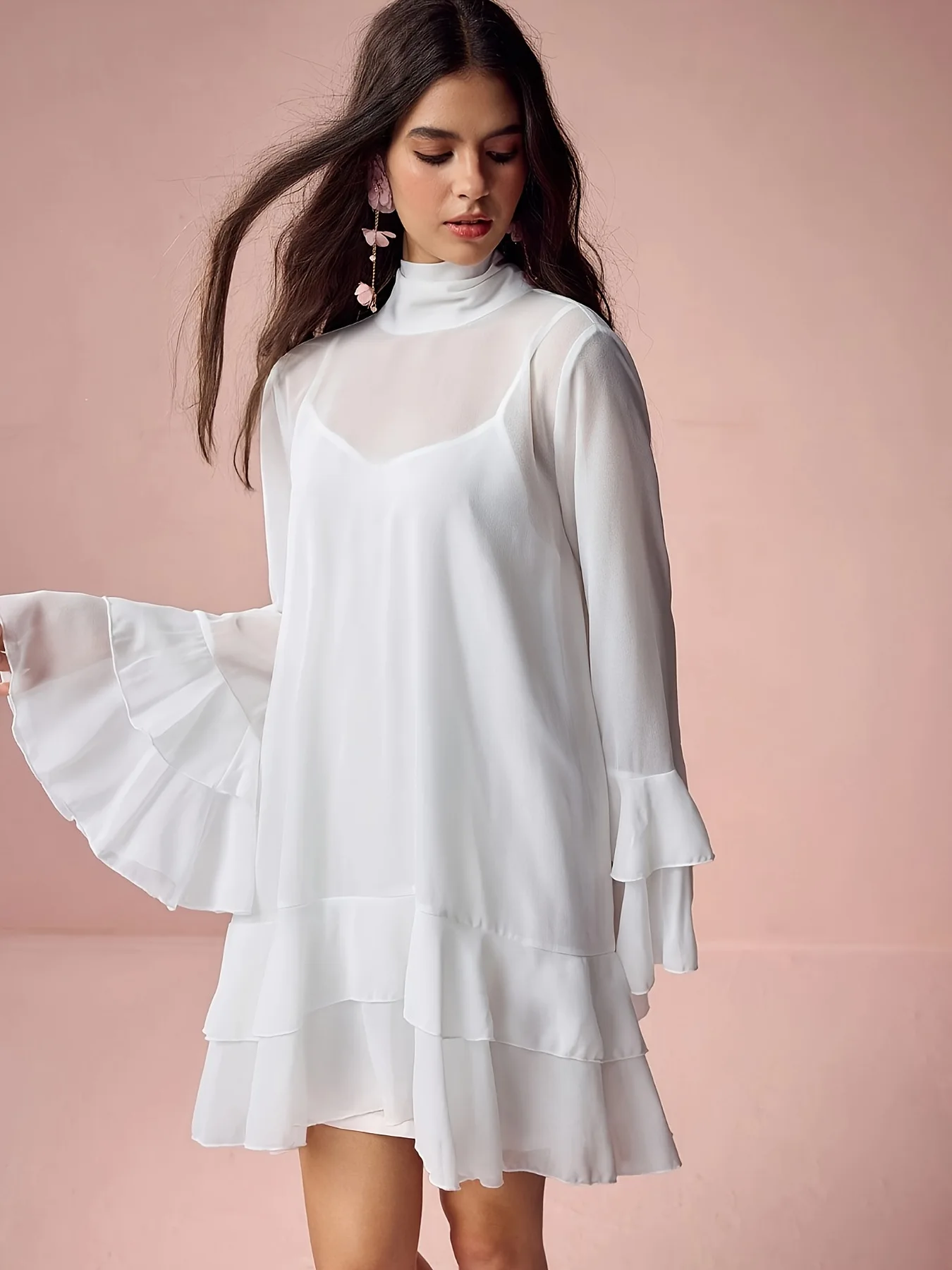 2026 European and American Chiffon Semi-turtleneck Horn Sleeve Edge Dress Short Dress Loose Mini Dress
2026 European and American Chiffon Semi-turtleneck Horn Sleeve Edge Dress Short Dress Loose Mini Dress