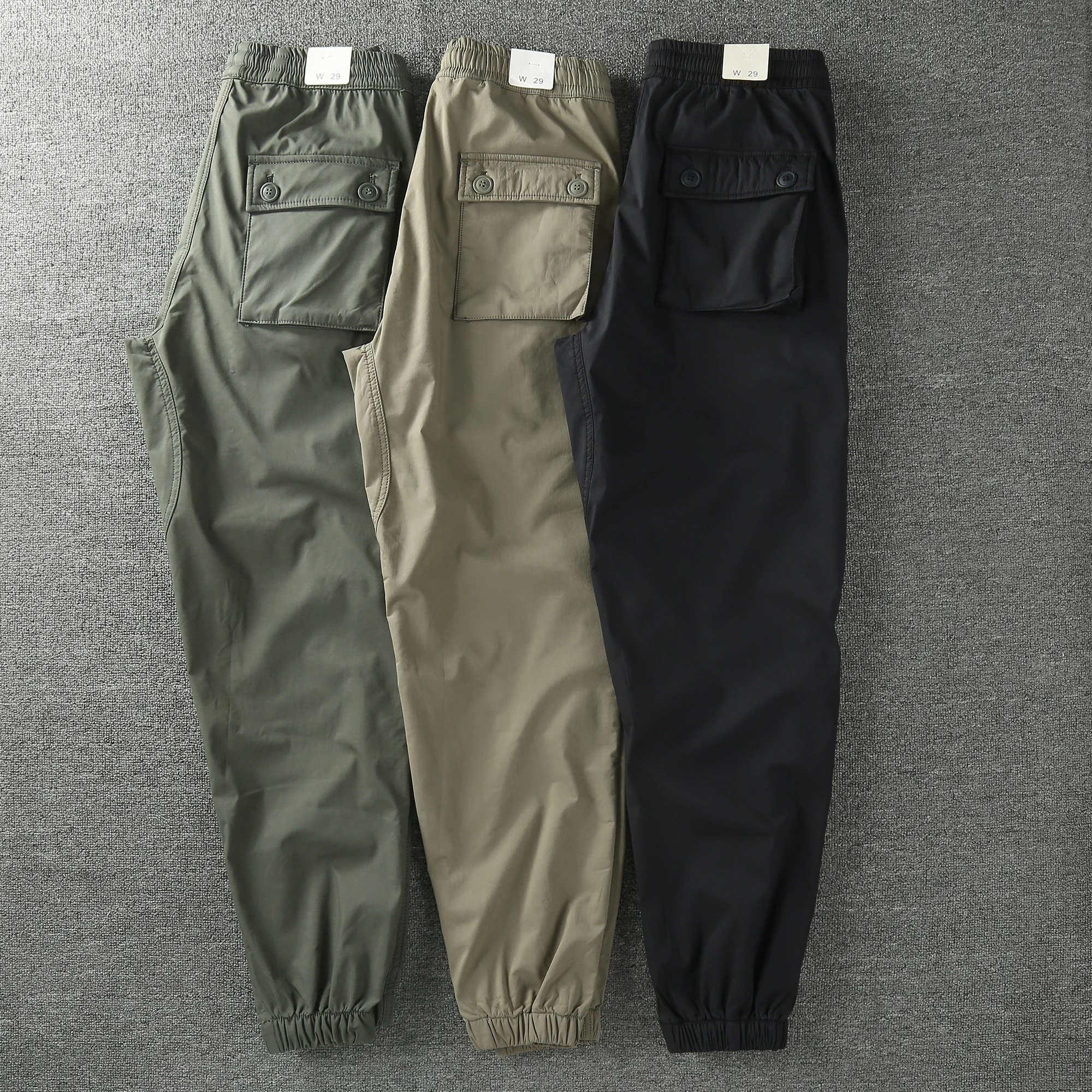 Autumn Winter New American Retro Thickened Cargo Pants with Velvet Men's Outdoor Casual Elastic Waist Ankle-tied Ninth Trousers
Autumn Winter New American Retro Thickened Cargo Pants with Velvet Men's Outdoor Casual Elastic Waist Ankle-tied Ninth Trousers
