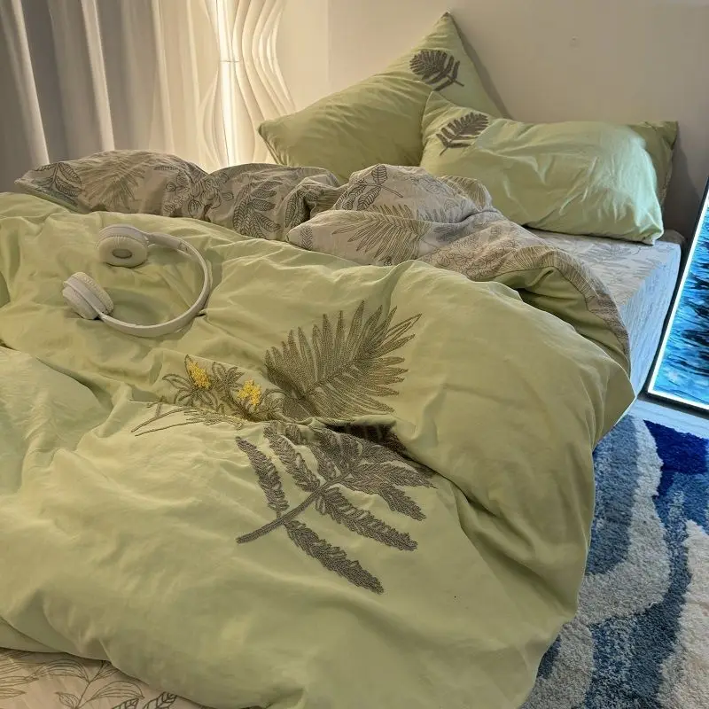 Countryside Forest Art Green Leaf Embroidery Quilt Set High Beauty Four Piece Set Small Fresh Bed Sheet Three Piece Set
Countryside Forest Art Green Leaf Embroidery Quilt Set High Beauty Four Piece Set Small Fresh Bed Sheet Three Piece Set