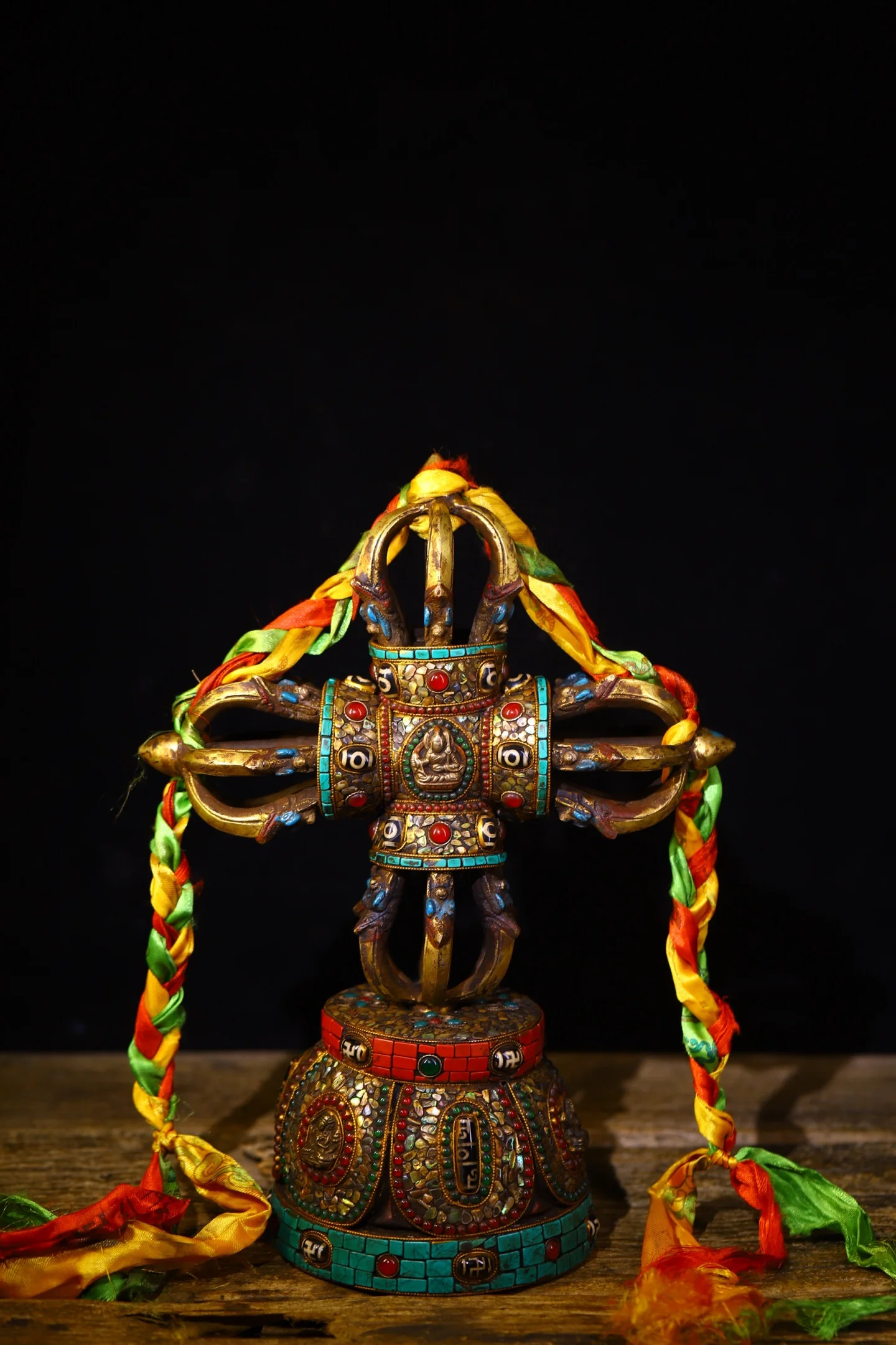 13"Tibetan Temple Collection Old Bronze Mosaic Gem gZi Beads Turquoise Buddha Cross Vajra Phurpa Bodhi Root Base Town house
13"Tibetan Temple Collection Old Bronze Mosaic Gem gZi Beads Turquoise Buddha Cross Vajra Phurpa Bodhi Root Base Town house