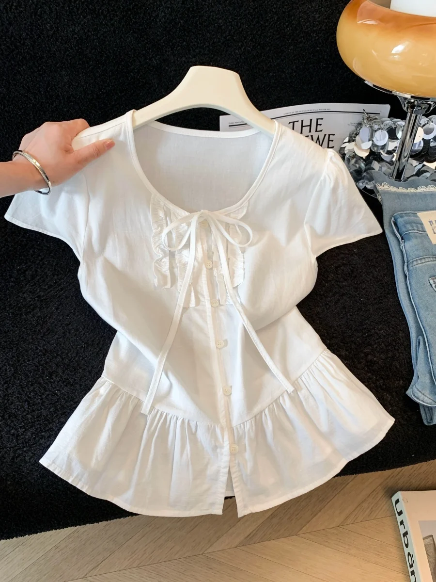 White Wooden Toothed Ruffle V-Neck Short Sleeve Shirt Women's Summer New Style Versatile Lace Collar Top Loose Fit Breathable
White Wooden Toothed Ruffle V-Neck Short Sleeve Shirt Women's Summer New Style Versatile Lace Collar Top Loose Fit Breathable