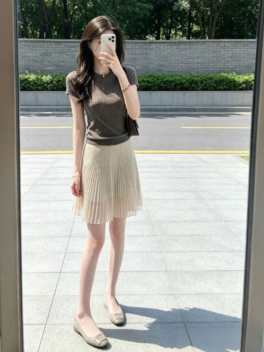 Korean Style Floral Print Half Skirt And Top Set Summer Fashionable Unique Two Piece Suit Comfortable Cotton Material Short S...
Korean Style Floral Print Half Skirt And Top Set Summer Fashionable Unique Two Piece Suit Comfortable Cotton Material Short S...