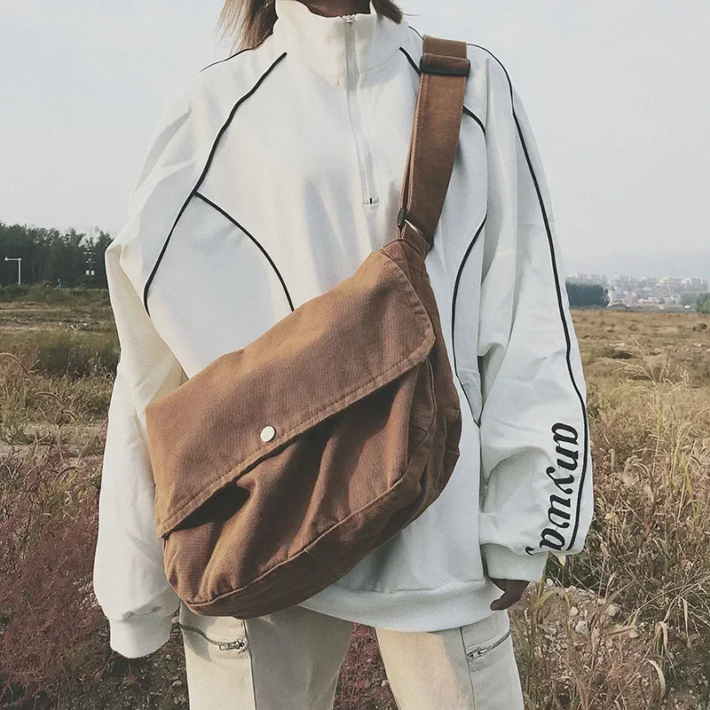 Unisex Canvas Cloth Hobo Slouchy Sling Side Bag 2025 Grunge Textile Fabric Y2K School Book Laptop Medium Size Postman Pouch Bag
Unisex Canvas Cloth Hobo Slouchy Sling Side Bag 2025 Grunge Textile Fabric Y2K School Book Laptop Medium Size Postman Pouch Bag