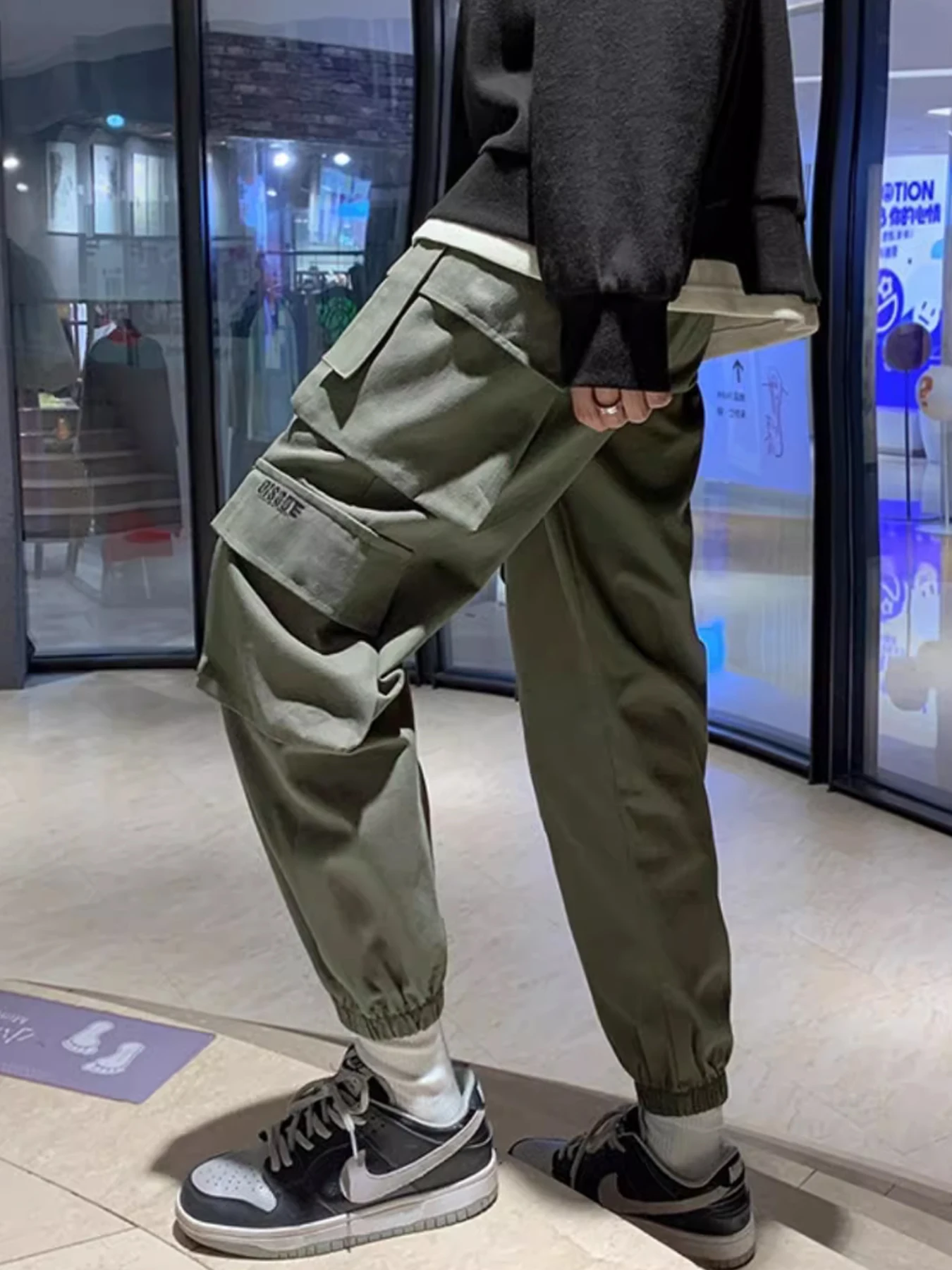 Wash water thin pants work pants men's 2025 new multi pocket work pants functional wide leg pants American street heavy industry
Wash water thin pants work pants men's 2025 new multi pocket work pants functional wide leg pants American street heavy industry