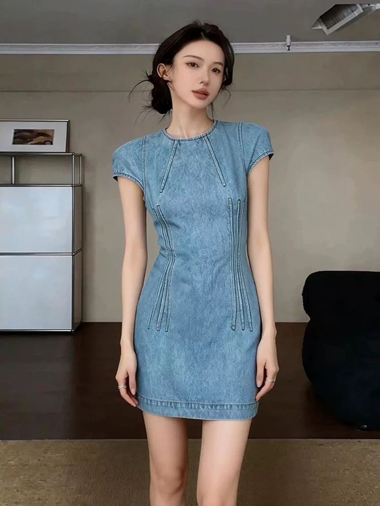 2026 New Denim Bodycon Dress Women Round Neck Cap Sleeve Short Jean Dress Slim Fit Streetwear
2026 New Denim Bodycon Dress Women Round Neck Cap Sleeve Short Jean Dress Slim Fit Streetwear