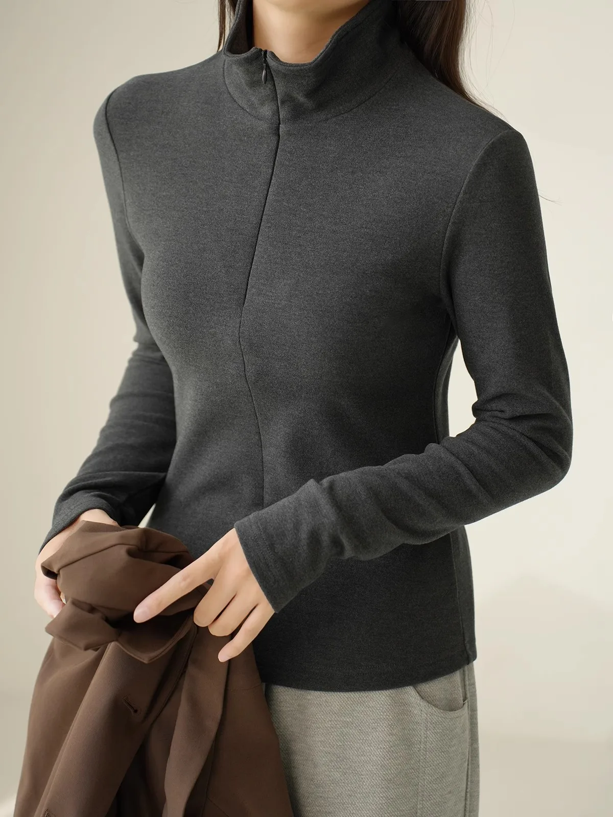 Women's Double-Sided Fce Long Sve Base irt f-High Collar Autumn Winter Sle Warm Velvet Top Straight Cut Fit T-irt
Women's Double-Sided Fce Long Sve Base irt f-High Collar Autumn Winter Sle Warm Velvet Top Straight Cut Fit T-irt