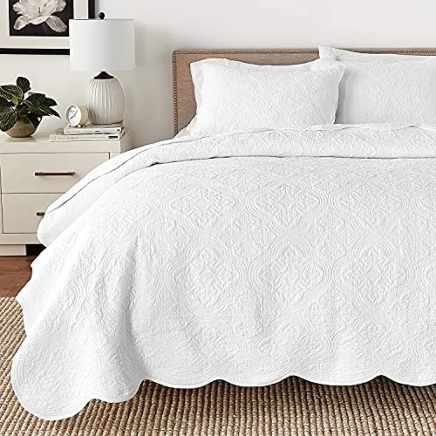100% Cotton Victorian Medallion Solid White Matelasse Embossed Bedding Quilt Set Reversible Lightweight Bedspread Coverlet for
100% Cotton Victorian Medallion Solid White Matelasse Embossed Bedding Quilt Set Reversible Lightweight Bedspread Coverlet for
