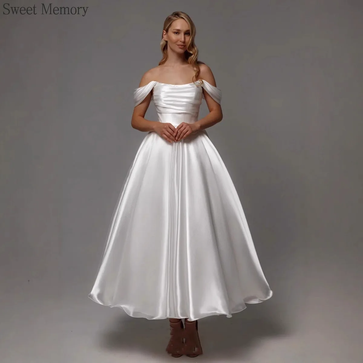 Customized M160 Sweet Memory Satin Wedding Dress White Formal Dresses Off The Shoulder Birthday Dress for Women Graduation Gown
Customized M160 Sweet Memory Satin Wedding Dress White Formal Dresses Off The Shoulder Birthday Dress for Women Graduation Gown