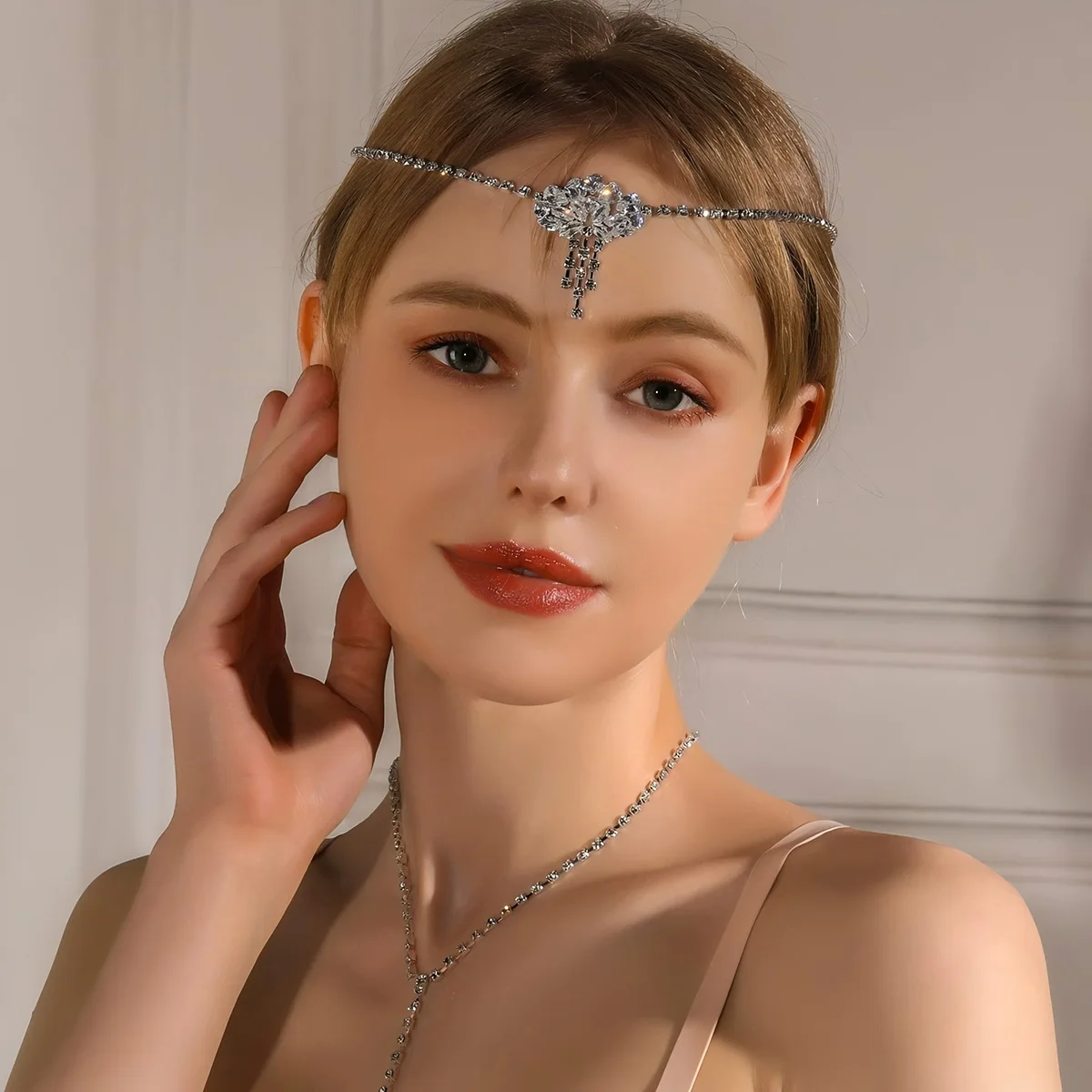 1pc Elegant Bridal Headband Luxurious Zircon Material Exquisite Jewelry Hair Accessories Wedding Party Wear Gift Accessories
1pc Elegant Bridal Headband Luxurious Zircon Material Exquisite Jewelry Hair Accessories Wedding Party Wear Gift Accessories