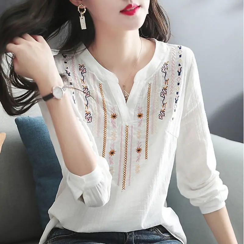 100% Pure Cotton Long Sleeve White Shirt Women's Loose V-neck Embroidered Ethnic Style Versatile Spring Autumn New Arrival
100% Pure Cotton Long Sleeve White Shirt Women's Loose V-neck Embroidered Ethnic Style Versatile Spring Autumn New Arrival