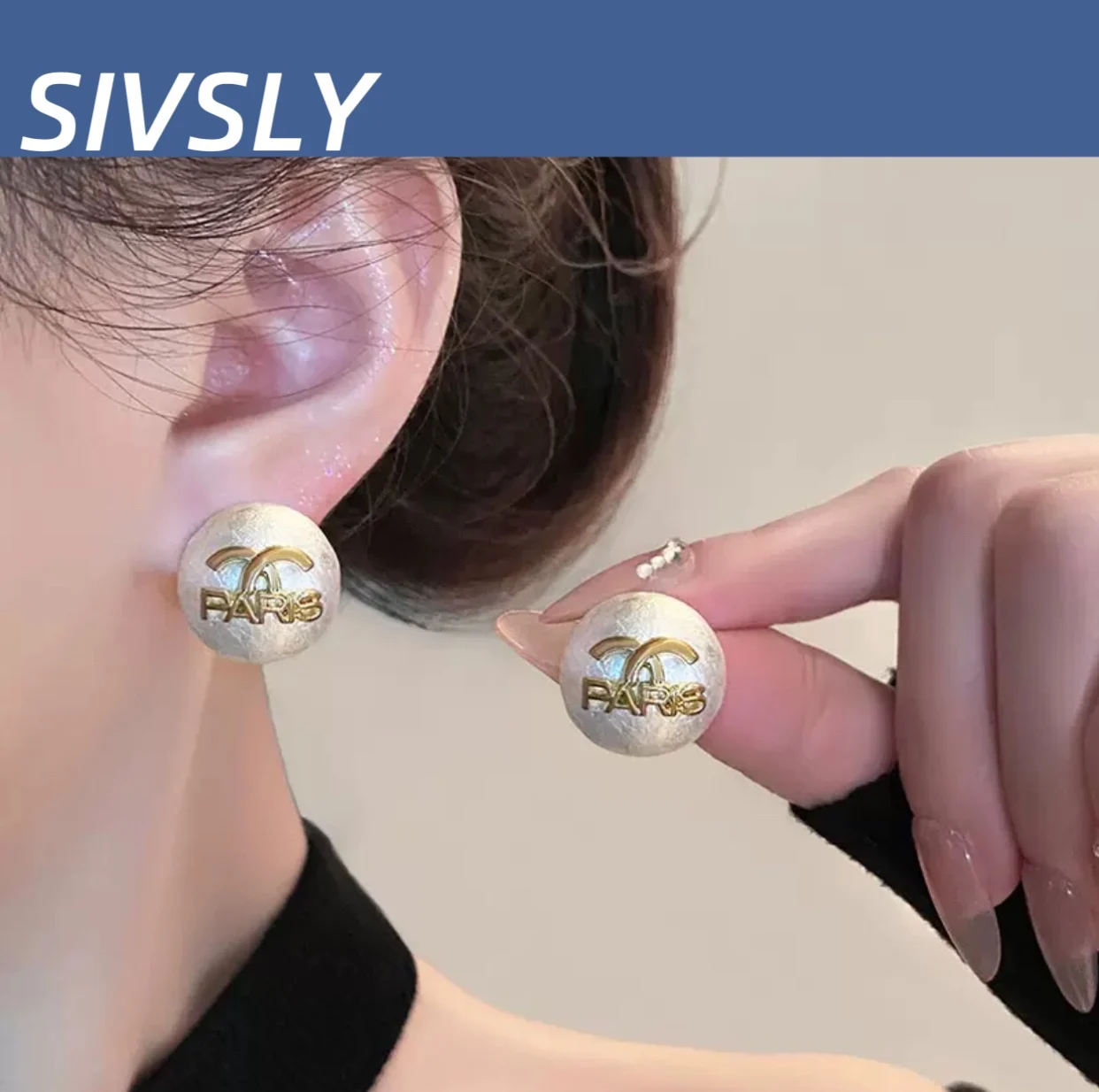 French pearl design earring, luxurious and high-end feeling, temperament earring, fashionable, versatile, trendy earring
French pearl design earring, luxurious and high-end feeling, temperament earring, fashionable, versatile, trendy earring