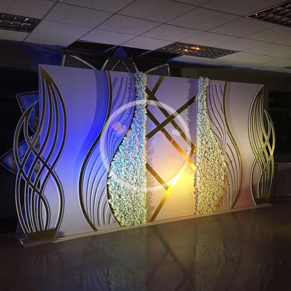 Stunning Elegant White And Golden Flower Acrylic Latest Model Wedding Backdrop Luxury Decoration
Stunning Elegant White And Golden Flower Acrylic Latest Model Wedding Backdrop Luxury Decoration