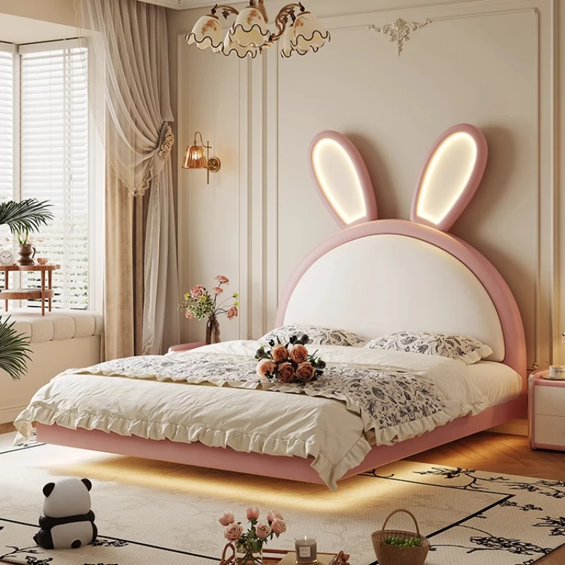 Modern simple children's bed, girl creative soft bag suspended leather bed with lamp
Modern simple children's bed, girl creative soft bag suspended leather bed with lamp