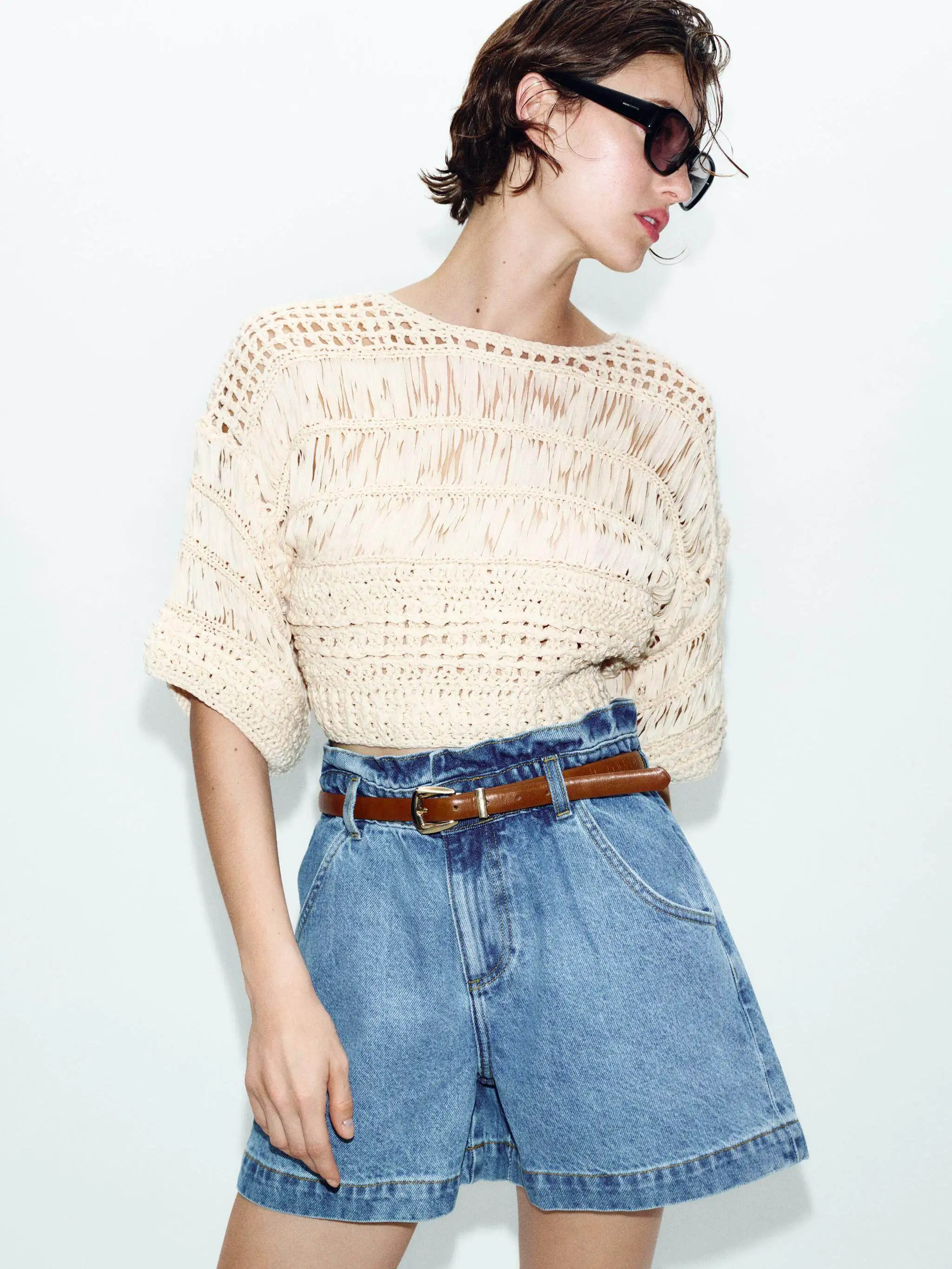 New Summer Women's Loose Casual Shorts High Waist Straight Leg Pants Button Closure Short Length Fashionable Ethnic Style
New Summer Women's Loose Casual Shorts High Waist Straight Leg Pants Button Closure Short Length Fashionable Ethnic Style