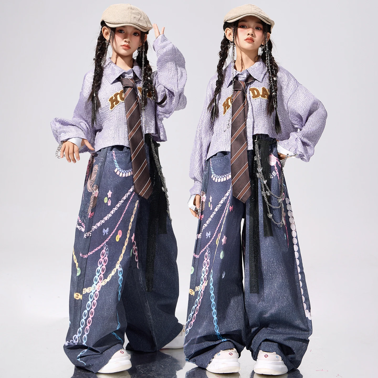 Одежда в стиле хип-хоп для девочек-подростков, фиолетовая блестящая укороченная куртка, топ, джинсовая повседневная брюки-карго с граффити для детей, костюм для джазовых танцев, одежда
Одежда в стиле хип-хоп для девочек-подростков, фиолетовая блестящая укороченная куртка, топ, джинсовая повседневная брюки-карго с граффити для детей, костюм для джазовых танцев, одежда