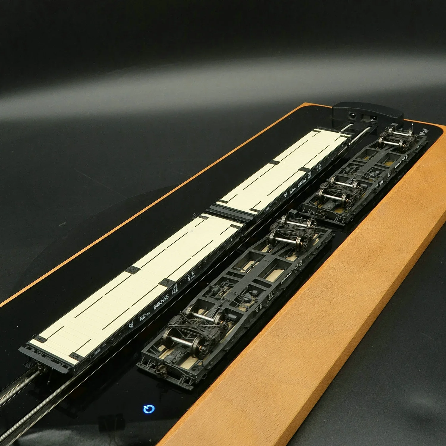 HO Scale 1/87 Train Model China NX70A Flatbed Truck Six Section Set Three Colors Several Sets Optional Train Flatbed Truck Toy
HO Scale 1/87 Train Model China NX70A Flatbed Truck Six Section Set Three Colors Several Sets Optional Train Flatbed Truck Toy