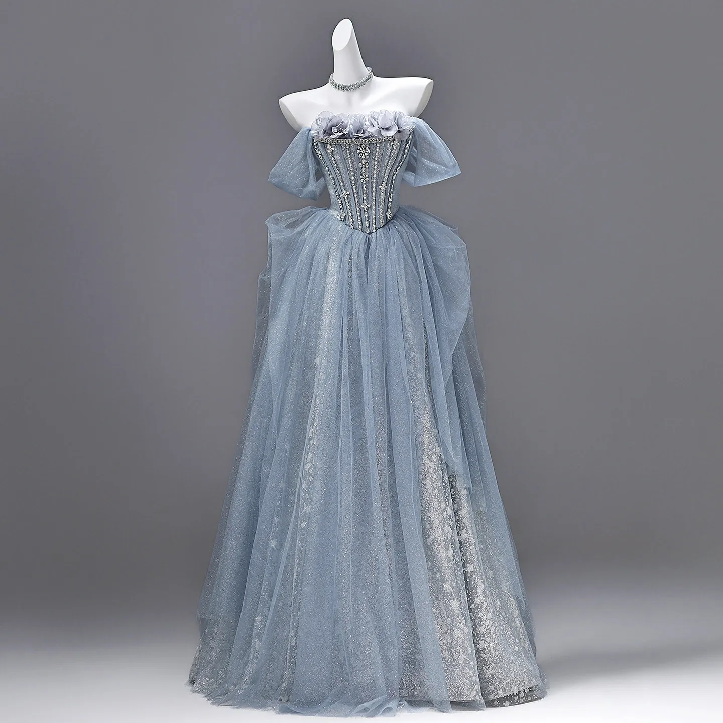 Exquisite Evening Dress Gray Blue High Waist Prom Gowns Strapless Lace-up Back Major Beading with Crystals
Exquisite Evening Dress Gray Blue High Waist Prom Gowns Strapless Lace-up Back Major Beading with Crystals