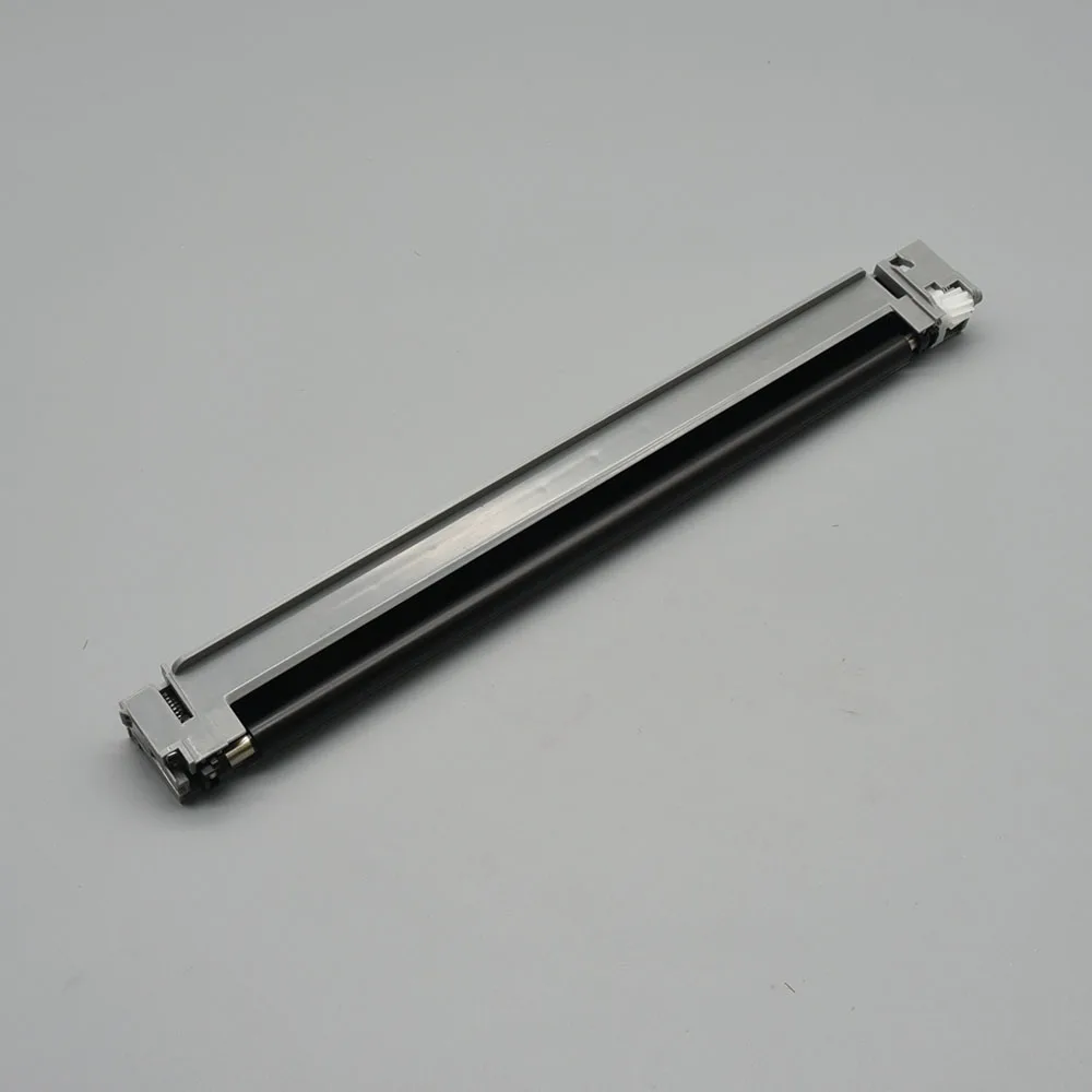 MC-3100 Main Charge Roller Assembly for M3040 M3145 M3540 M3550 M3560 M3645 M3655 M3660 P3045 P3050 P3055 P3060 P3145
MC-3100 Main Charge Roller Assembly for M3040 M3145 M3540 M3550 M3560 M3645 M3655 M3660 P3045 P3050 P3055 P3060 P3145