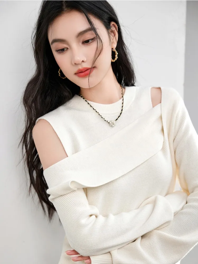 Design Sense Hollow Knitted Sweater For Women, 2024 Autumn And Winter New Irregular Off Shoulder Short Top
Design Sense Hollow Knitted Sweater For Women, 2024 Autumn And Winter New Irregular Off Shoulder Short Top